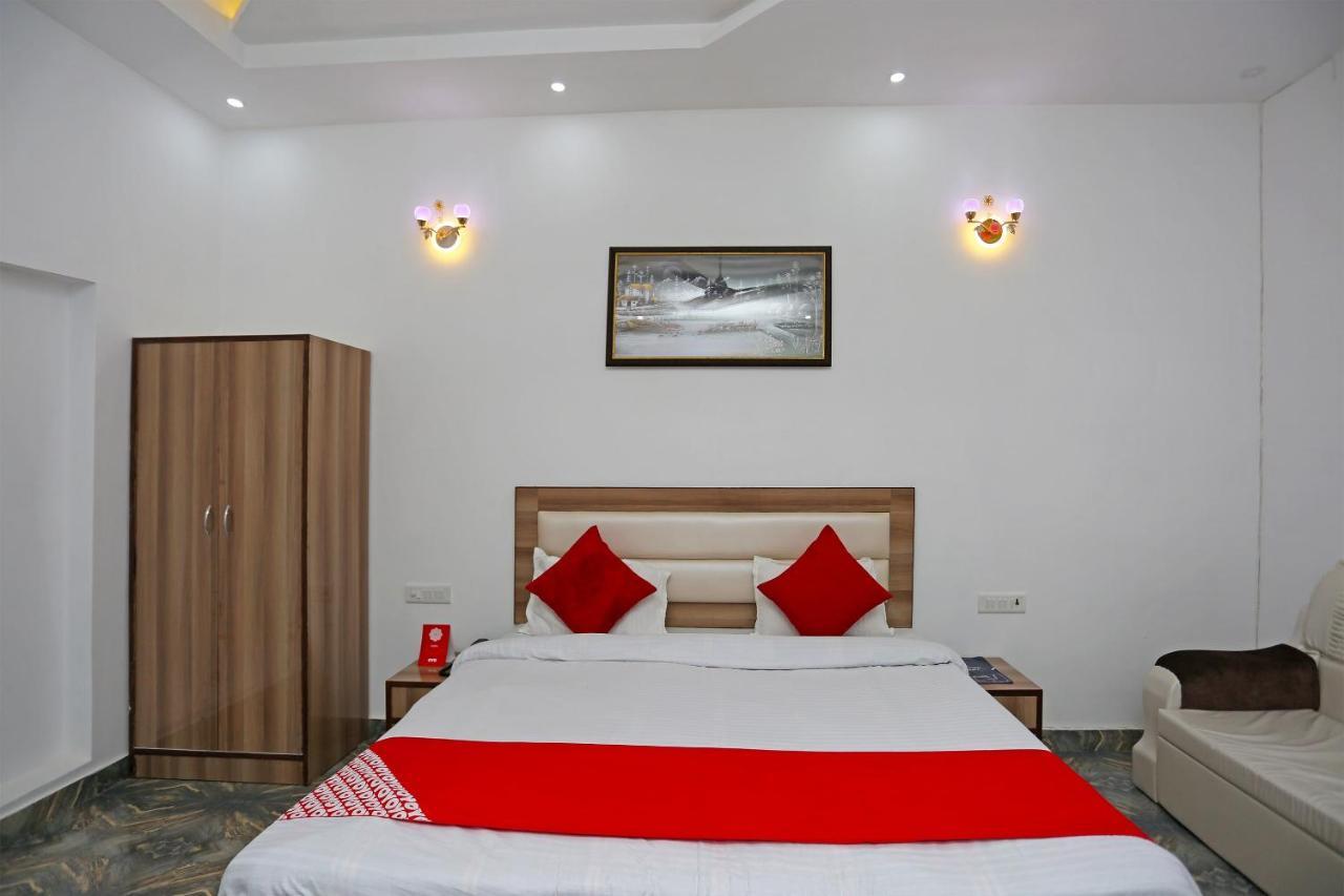 Hotel Rest Palace Агра Екстер'єр фото
